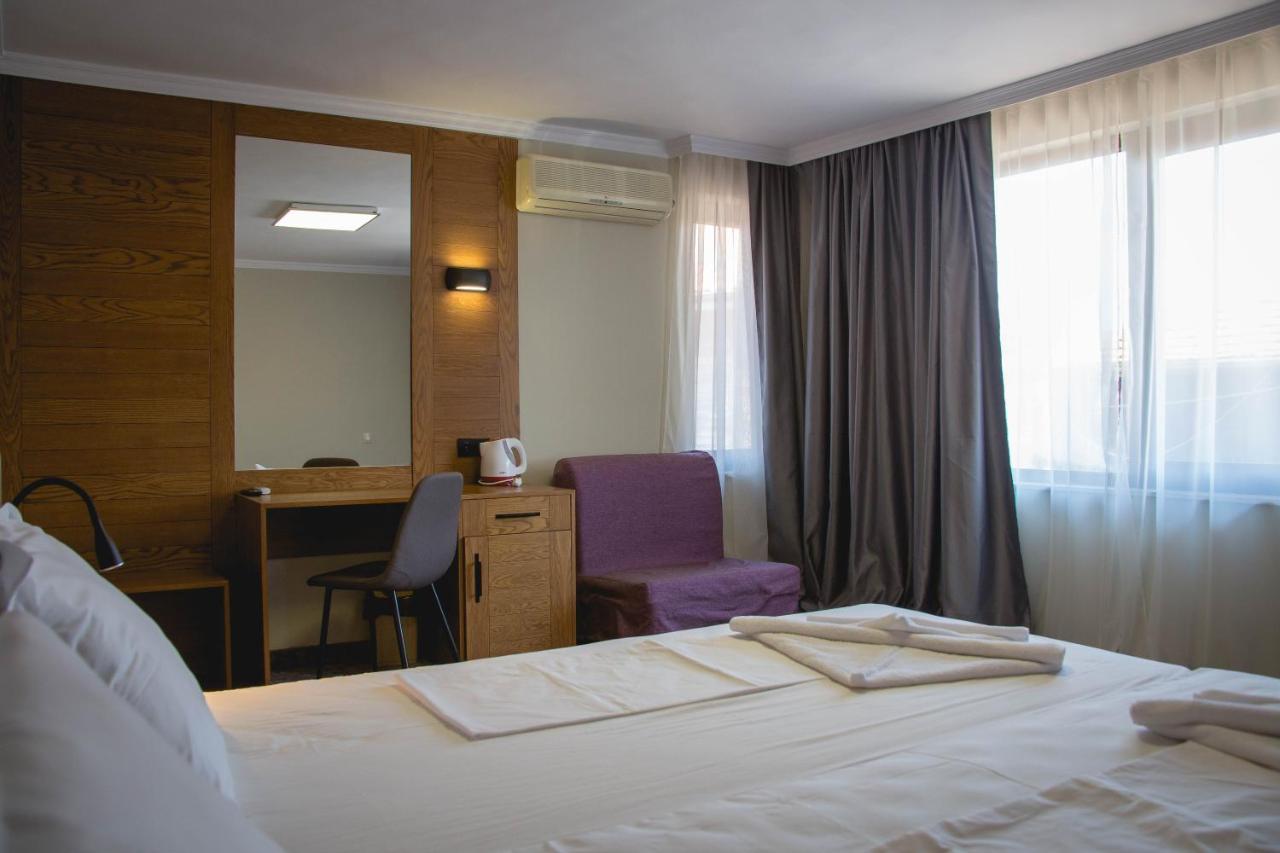 Prince Cyril Hotel Nesebar Esterno foto