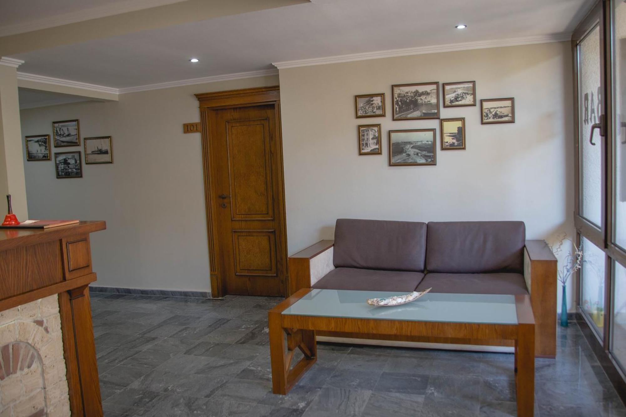 Prince Cyril Hotel Nesebar Esterno foto