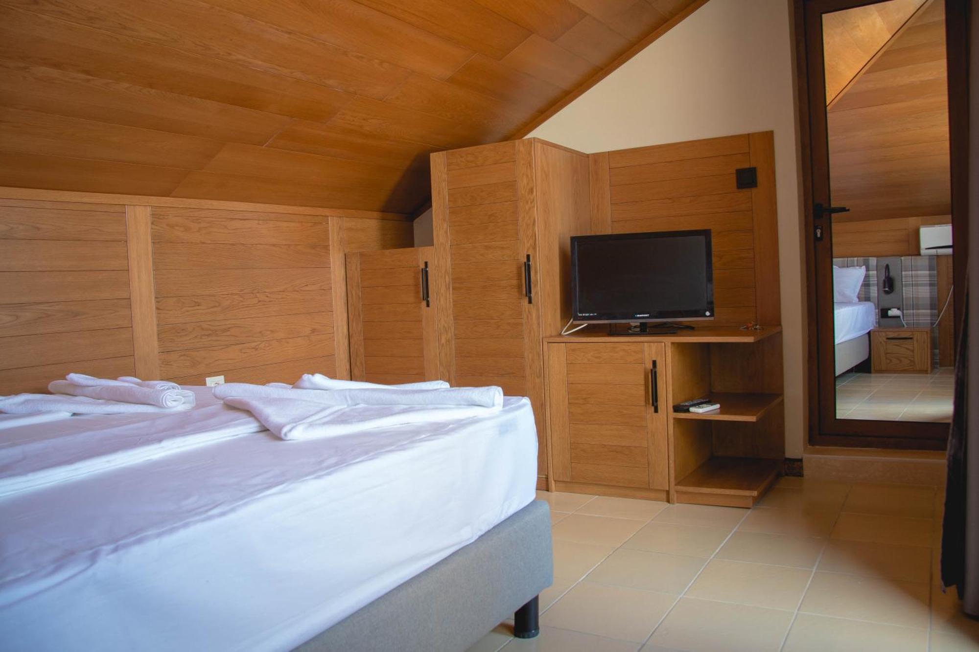 Prince Cyril Hotel Nesebar Esterno foto