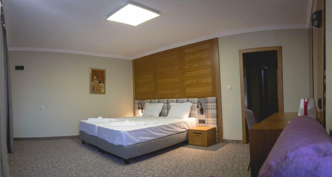 Prince Cyril Hotel Nesebar Esterno foto